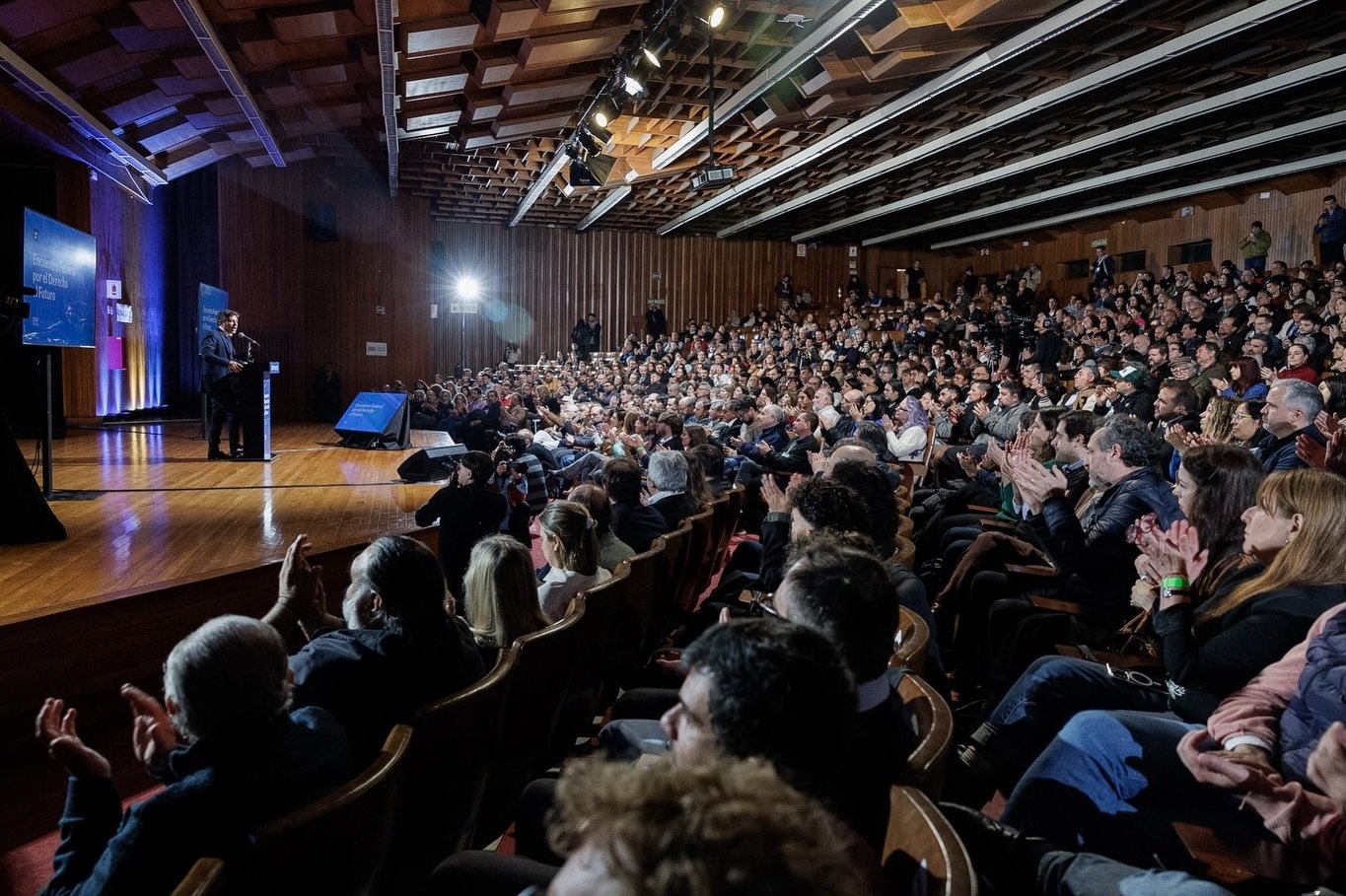Axel Kicillof: “No podemos perder un minuto más”